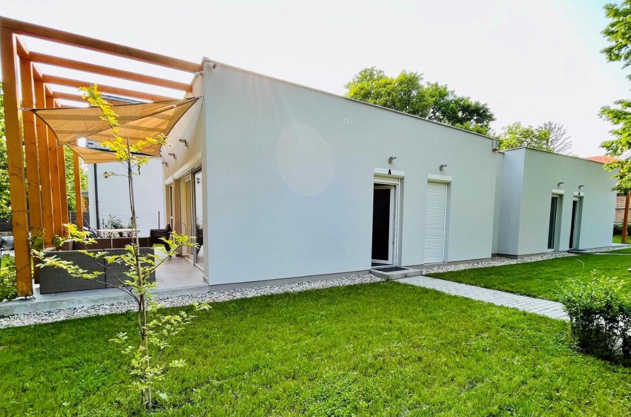 Aranygesztenye Apartmanhaz Villa